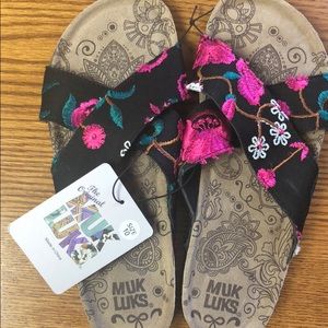 Muk Luks women’s size 10 NEW!